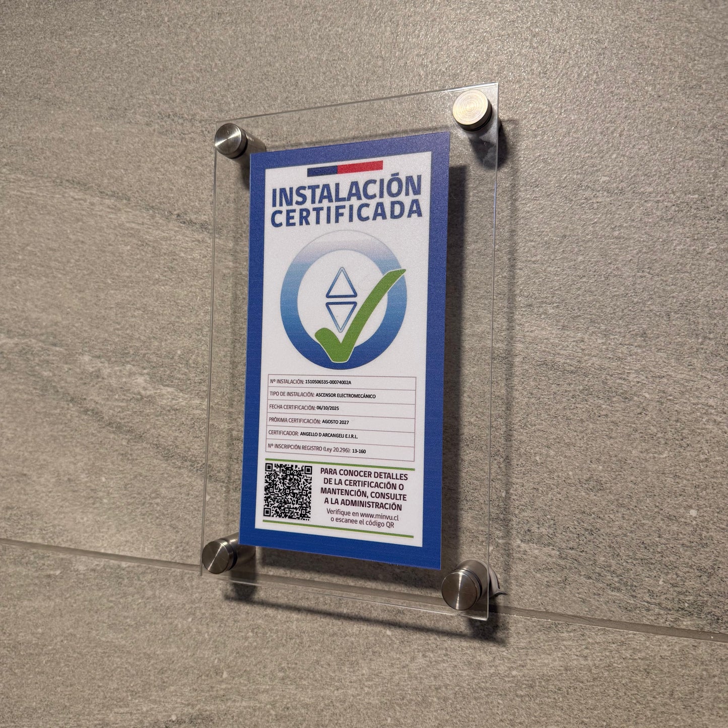 ACRILICO PORTA CERTIFICADO ASCENSORES